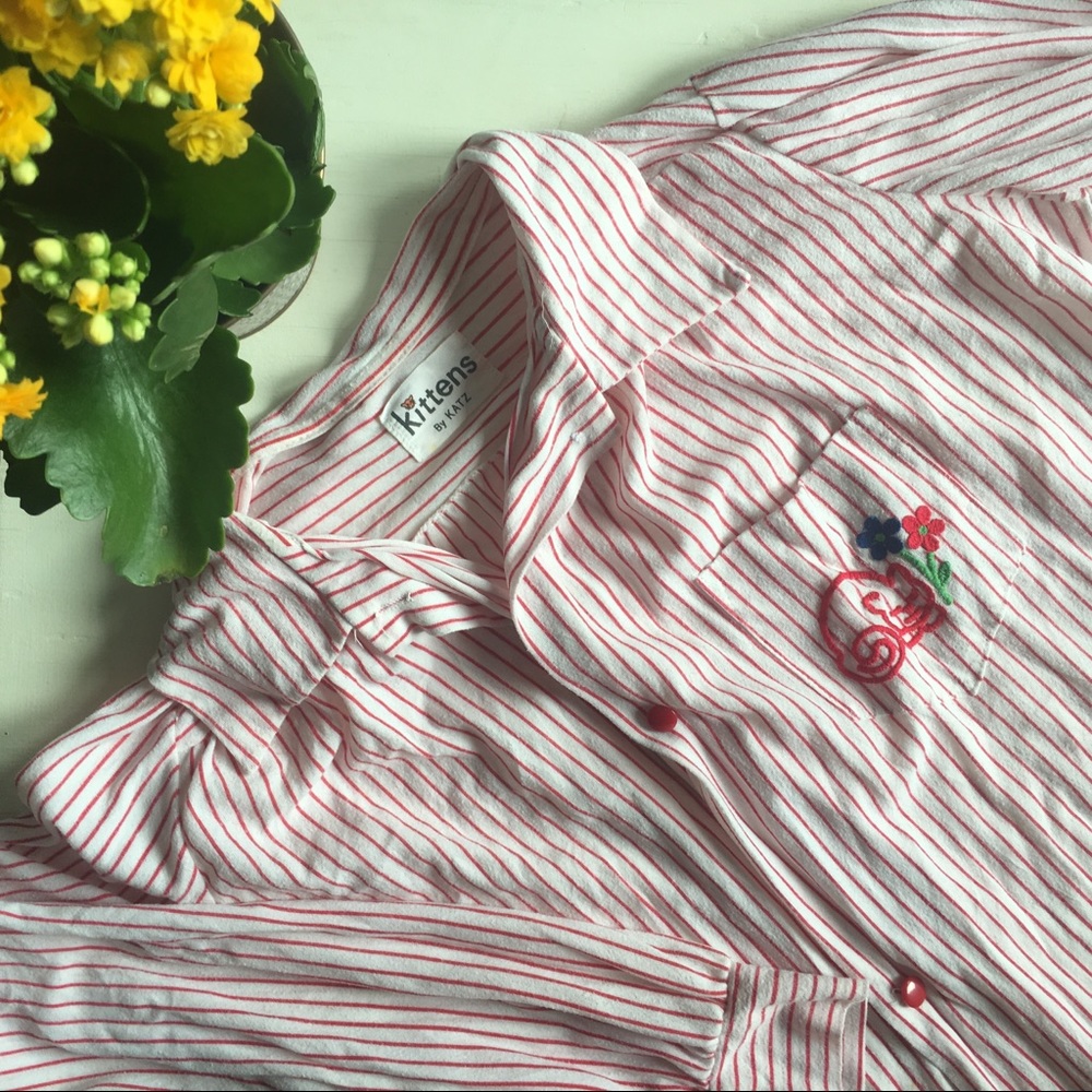 Vintage 70’s🌟✨embroidered cat striped sleep shirt